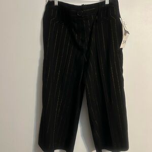 Larry Levine Black Capri Pants with Gold Pinstripes